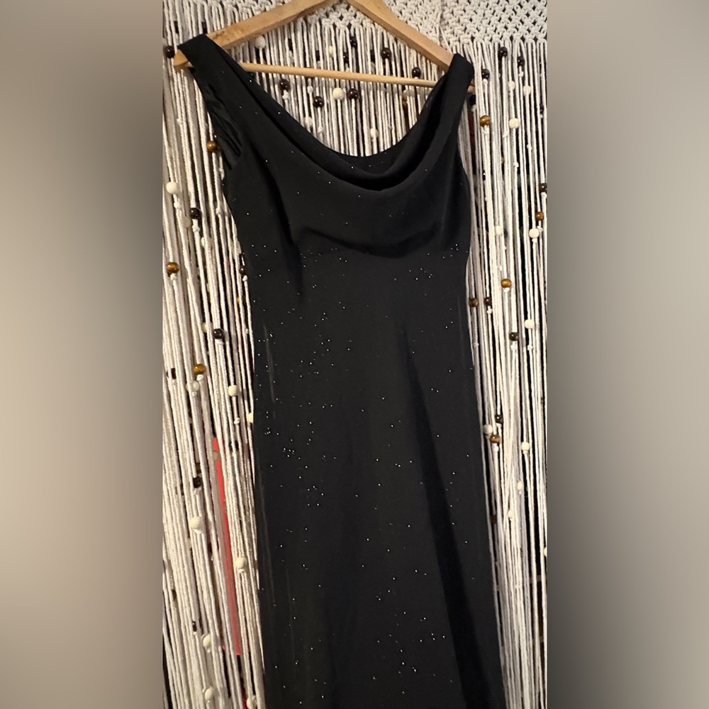 Elegant Black Evening Dress